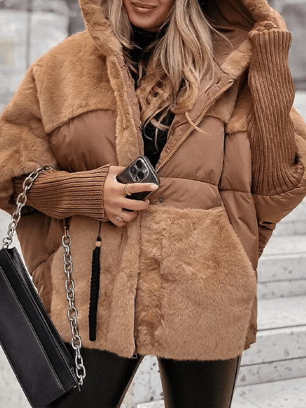 Damen Winterjacke | Gefütterte Steppjacke mit Fell-Details | Lockerer Schnitt & Warmes Innenfutter