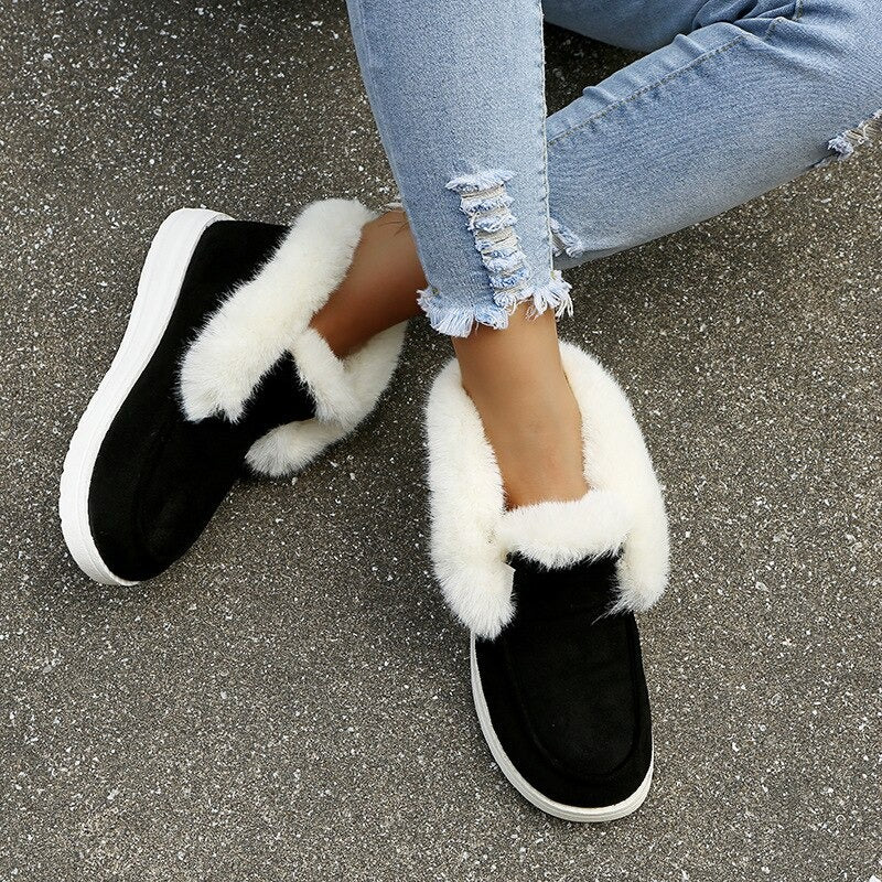 Jara™ Bequeme flauschige Stiefel