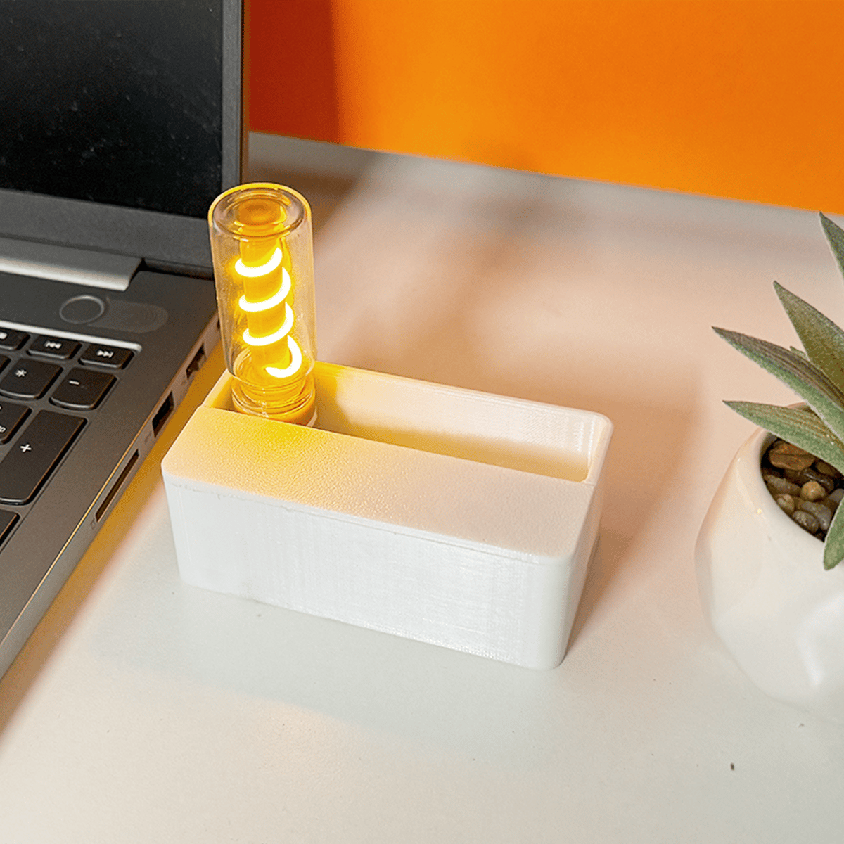 MagnetoLamp™ - 3D-gedruckte magnetische Ejektions-Nachtlampe