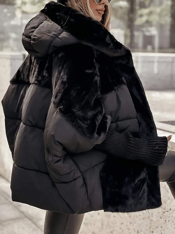 Damen Winterjacke | Gefütterte Steppjacke mit Fell-Details | Lockerer Schnitt & Warmes Innenfutter