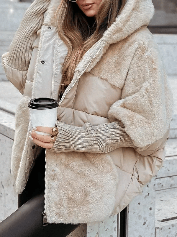 Damen Winterjacke | Gefütterte Steppjacke mit Fell-Details | Lockerer Schnitt & Warmes Innenfutter