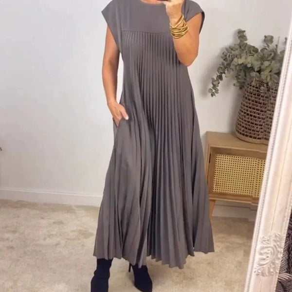 Aniyah™ - Ärmelloses Faltenkleid