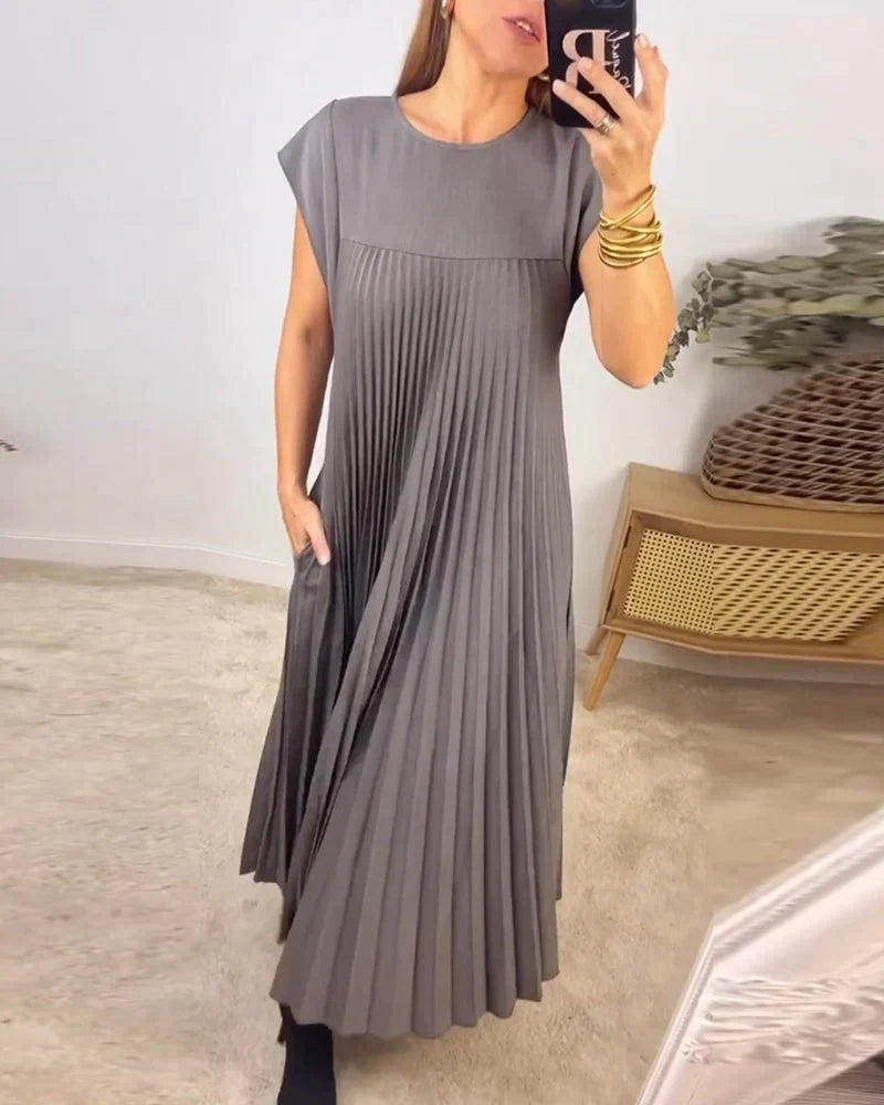 Aniyah™ - Ärmelloses Faltenkleid
