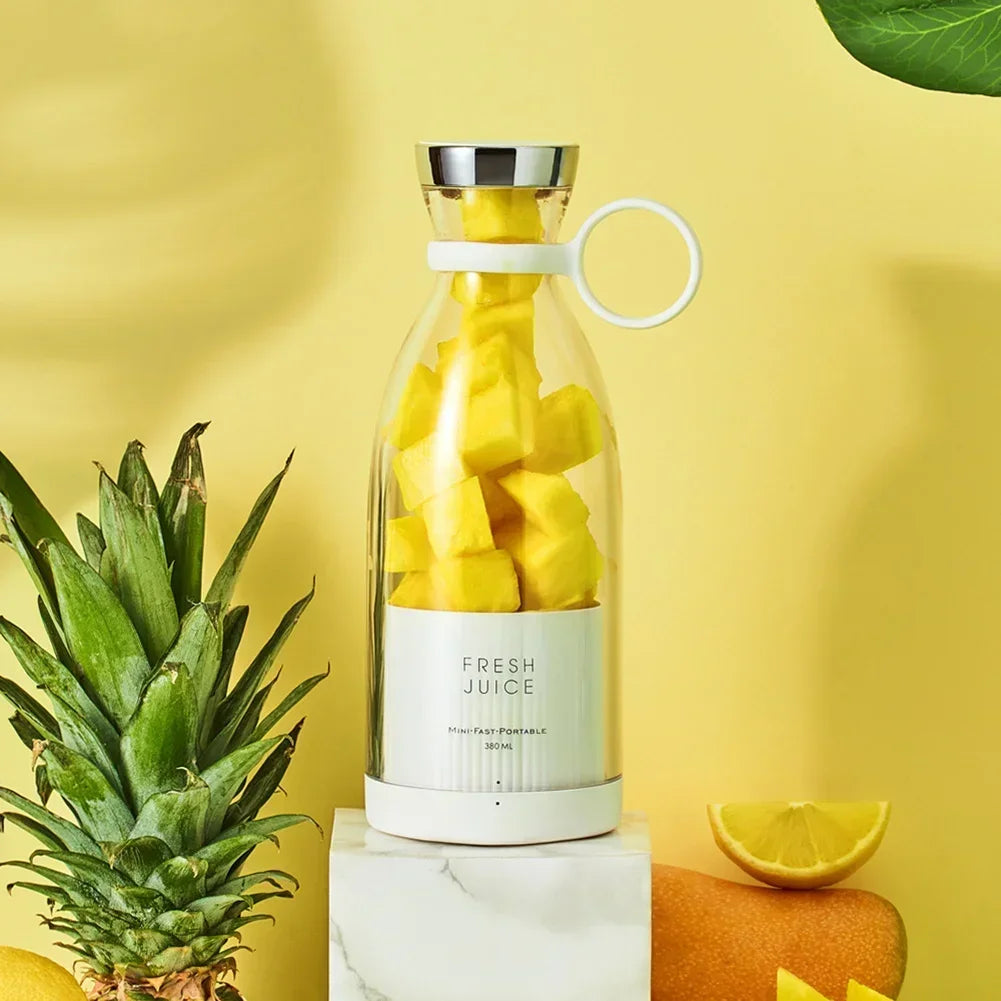 JuicyGo™ – Bereite überall im Handumdrehen frische Smoothies zu