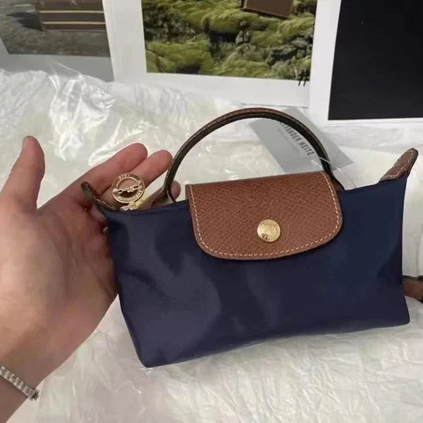 Alma™ - Elegante Handtasche mit Gürtel