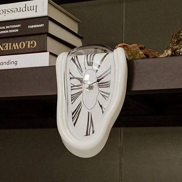 TimeMelt™ - Persistenz der Erinnerung - Abstrakte schmelzende Uhr