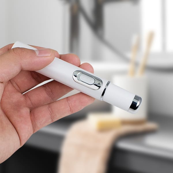 Laser Therapy™ | Keine Pickel und Akne mehr!