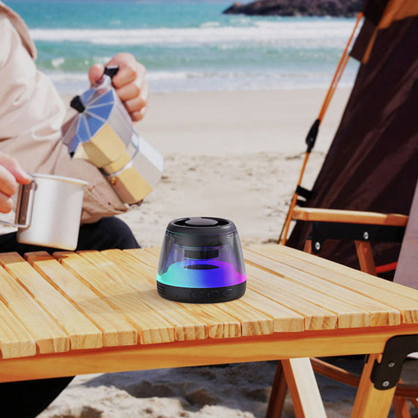 MagniSound™ - Magnetischer Mini-Bluetooth-Lautsprecher mit RGB-Licht