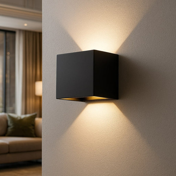 Kabellose Wandleuchte für innen und außen | LED Wandlampe mit Akku und Sensor in schwarz und weiß