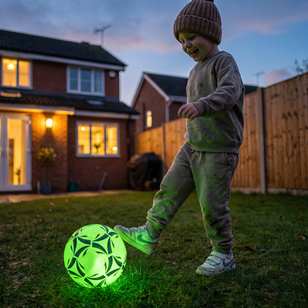 BallLeucht™ Leuchtender LED-Fußball