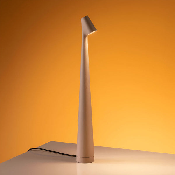 Kabellose LED Tischlampe | Lampe für Wohnzimmer & Schreibtisch | Moderne Akku Tischleuchte | VivaLume
