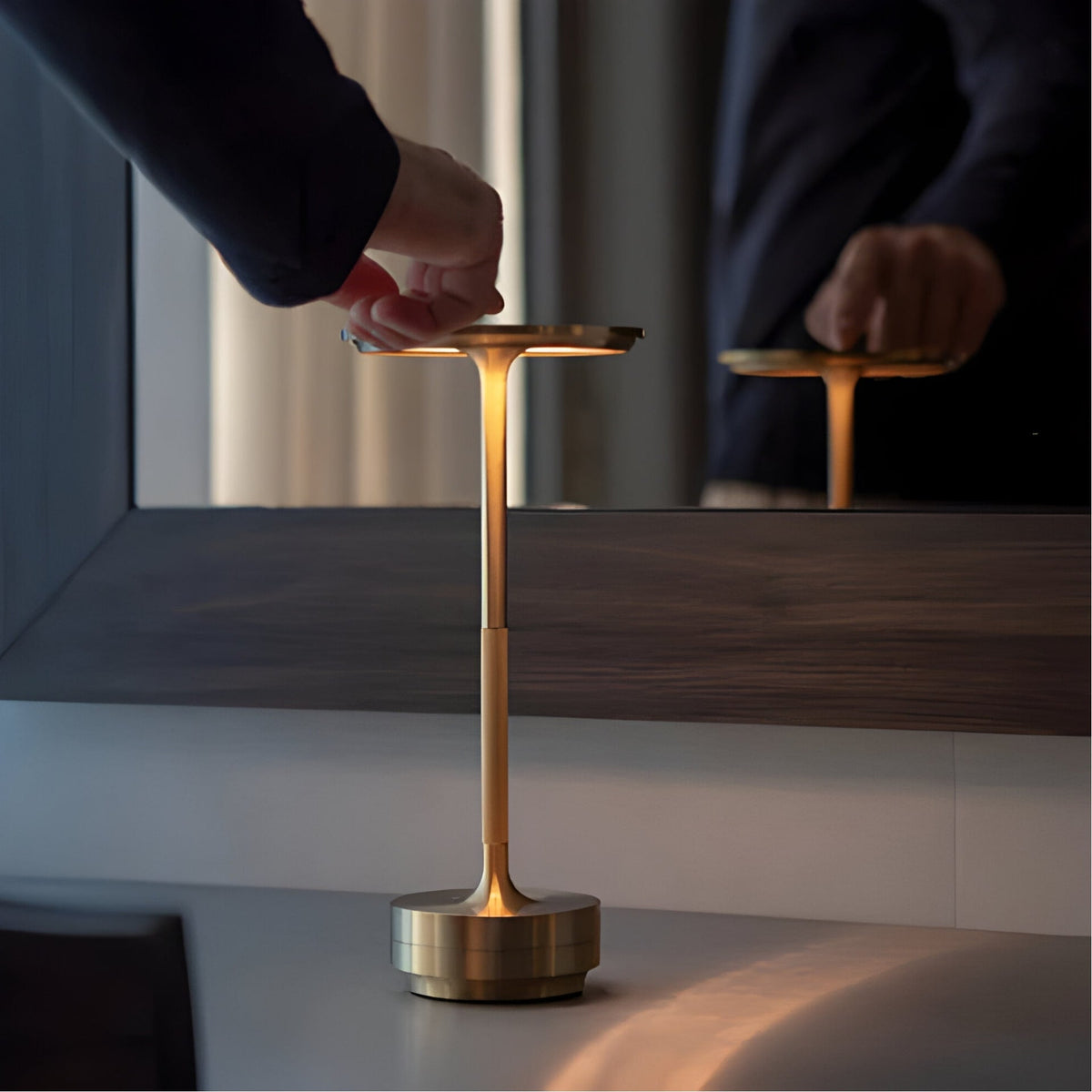 Lampe für Wohnzimmer | kabellose Tischlampe | Tischleuchte mit Akku | LumaViva