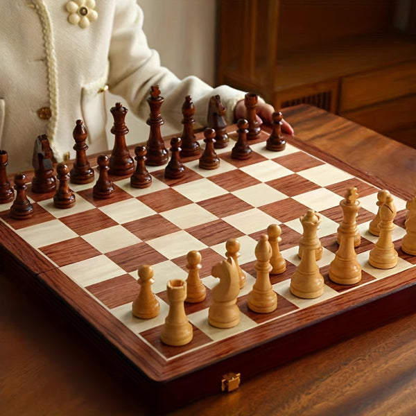 Schachspiel aus Holz | Schachbrett mit Schachfiguren | faltbar & tragbar | RoyalBrett